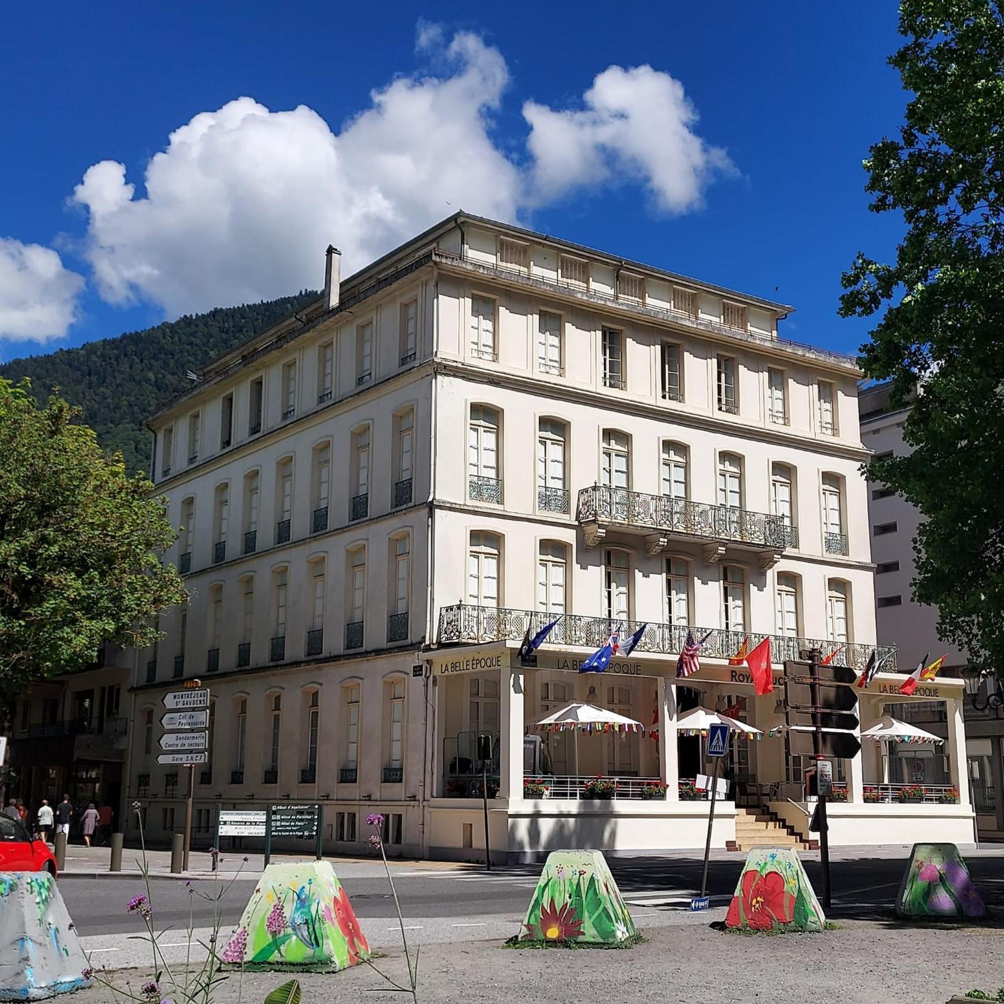 Royal Luchon Apart otel Bagnères-de-Luchon Dış mekan fotoğraf