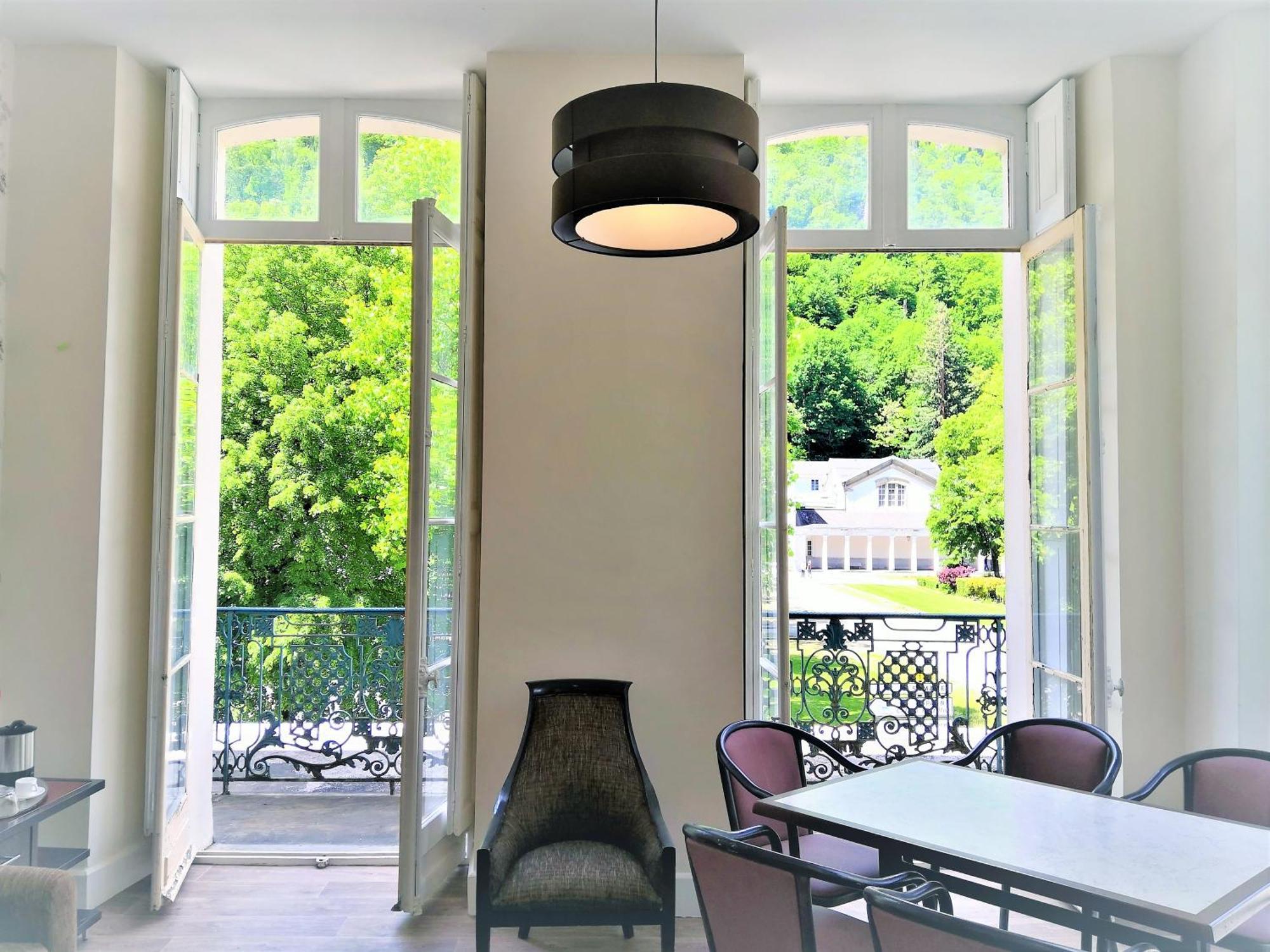 Royal Luchon Apart otel Bagnères-de-Luchon Dış mekan fotoğraf
