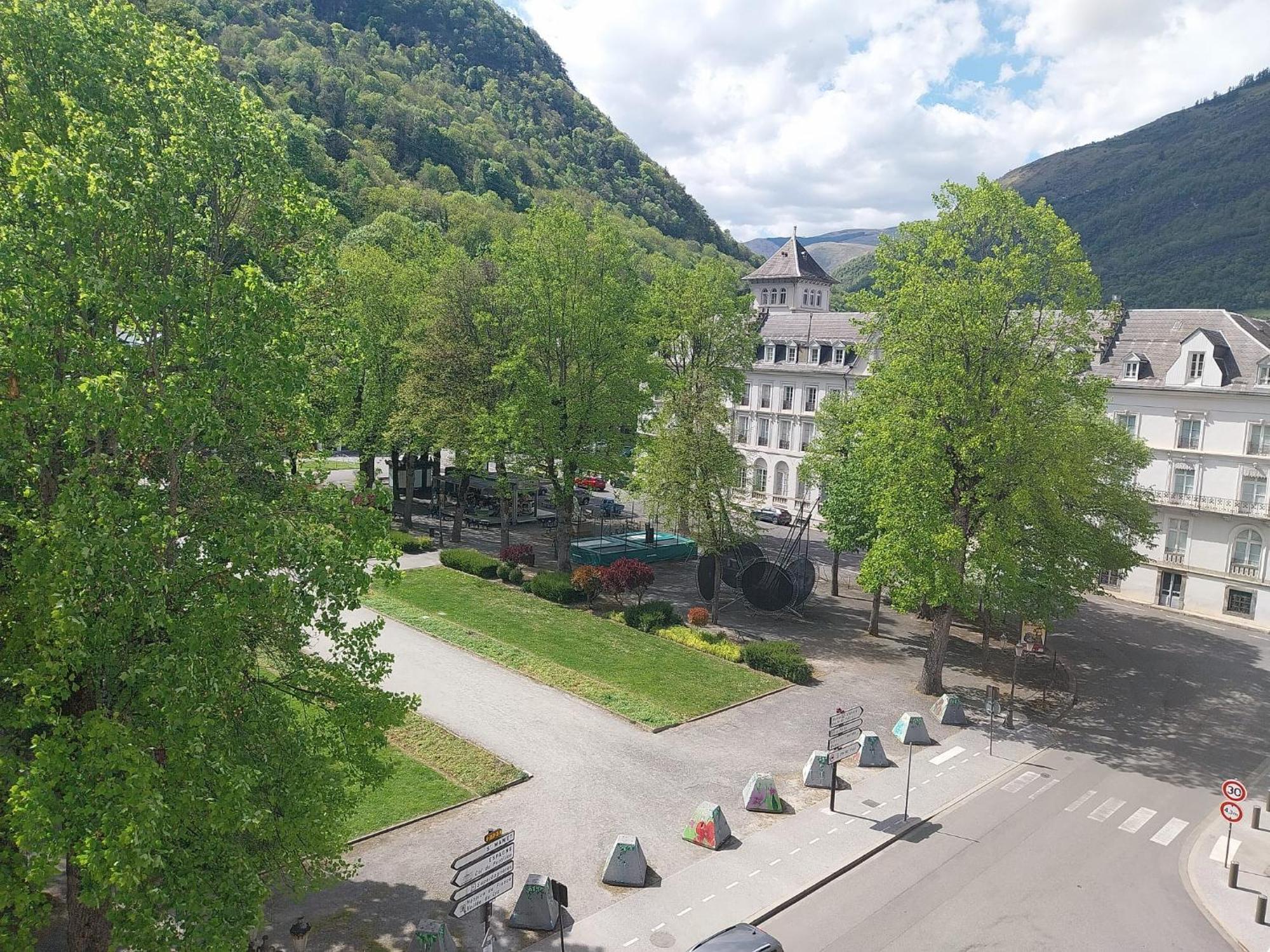 Royal Luchon Apart otel Bagnères-de-Luchon Dış mekan fotoğraf